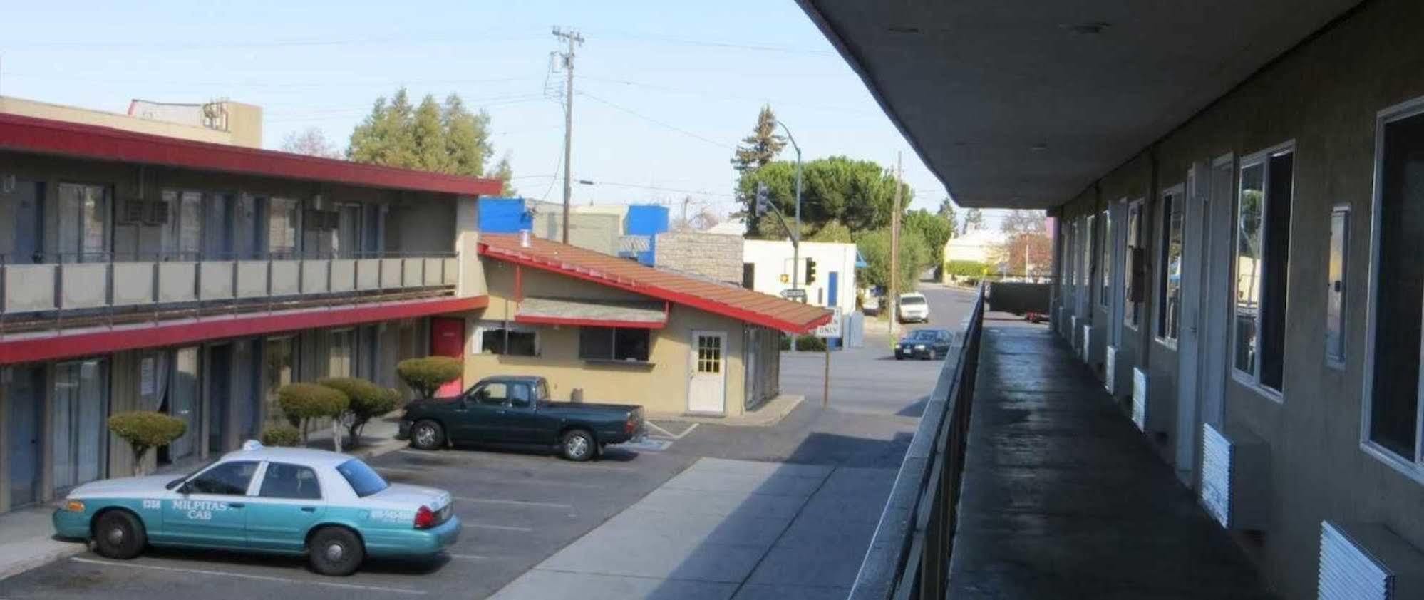 Capri Motel เรดวูดซิตี้ ภายนอก รูปภาพ
